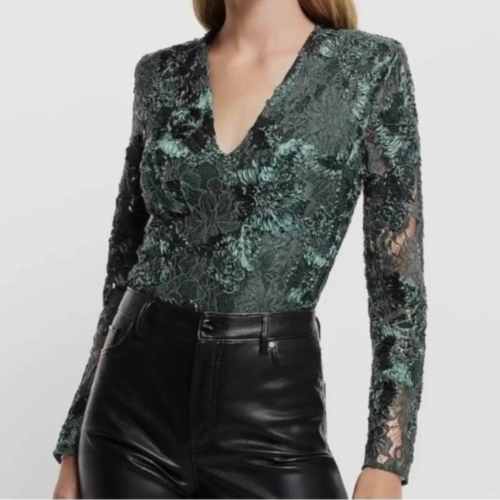 NWOT Lace Embroidered V-Neck Long Sleeve Thong Bodysuit DARK GREEN XSMALL